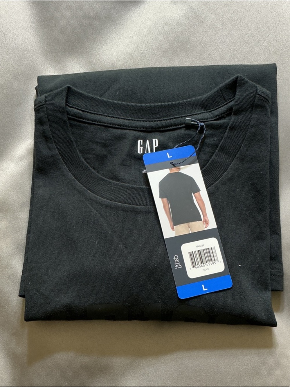 GAP Black Crew Neck Tee New with Tags